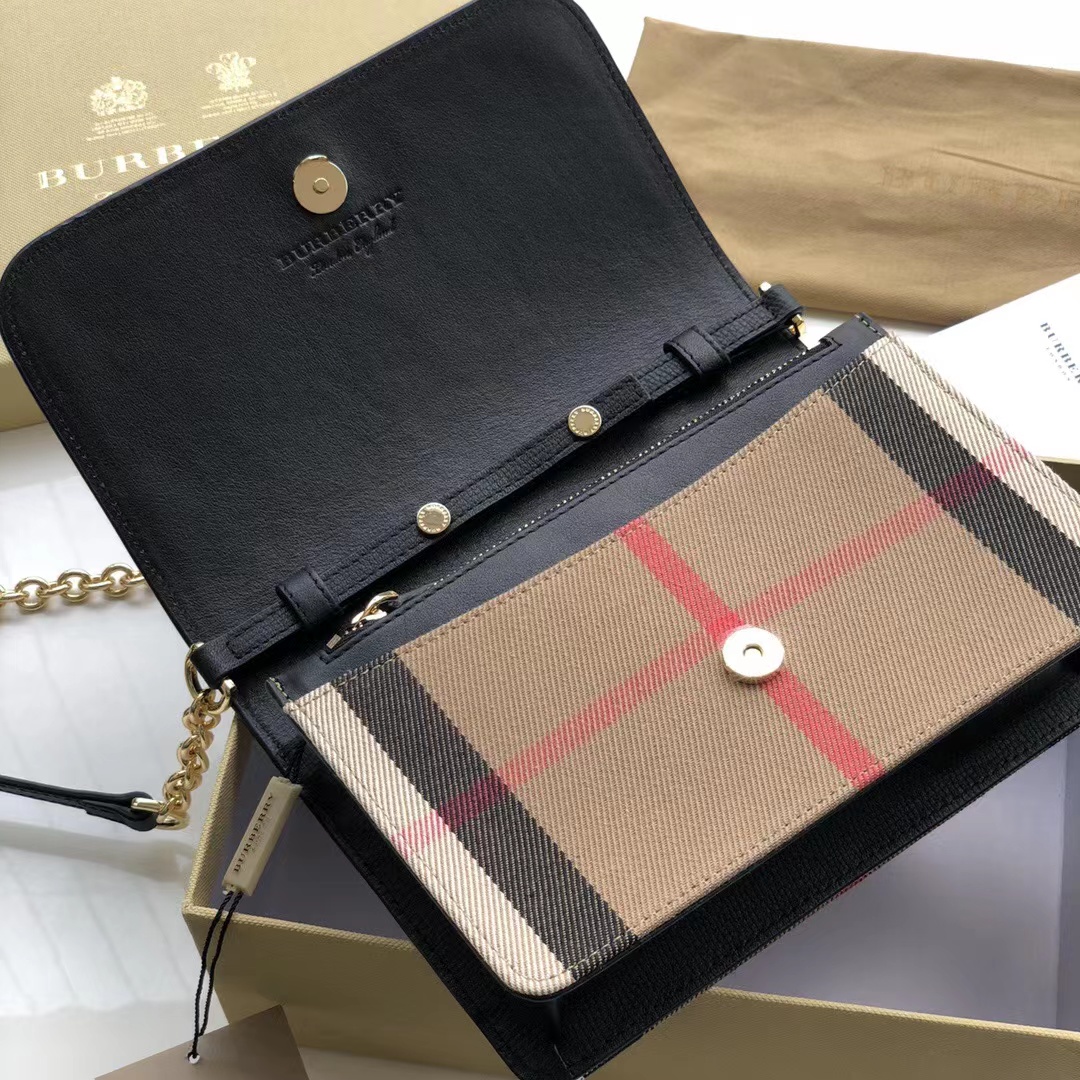 Burberry Leather And Vintage Check Note Crossbody Bag 19 13.5 5cm outlet stock Celine Hermes Dior Ysl Fendi Dior outlet stock Celine